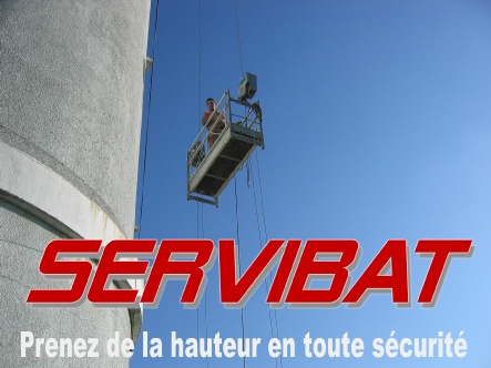 Plateforme suspendue sur un chateau d'eau (treuil électrique)